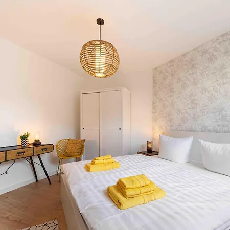 Modernes-apartment-elbkiez-im-herzen-von-dresden アパート